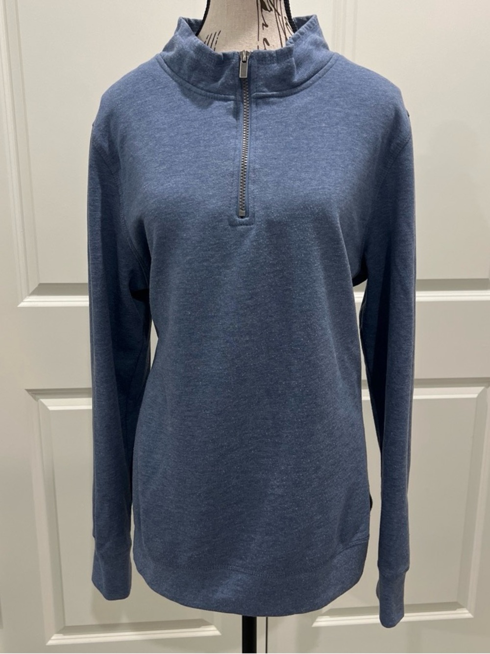 Serra Half-Zip Pullover Sweater in Heather Blue/Gray. Size XL